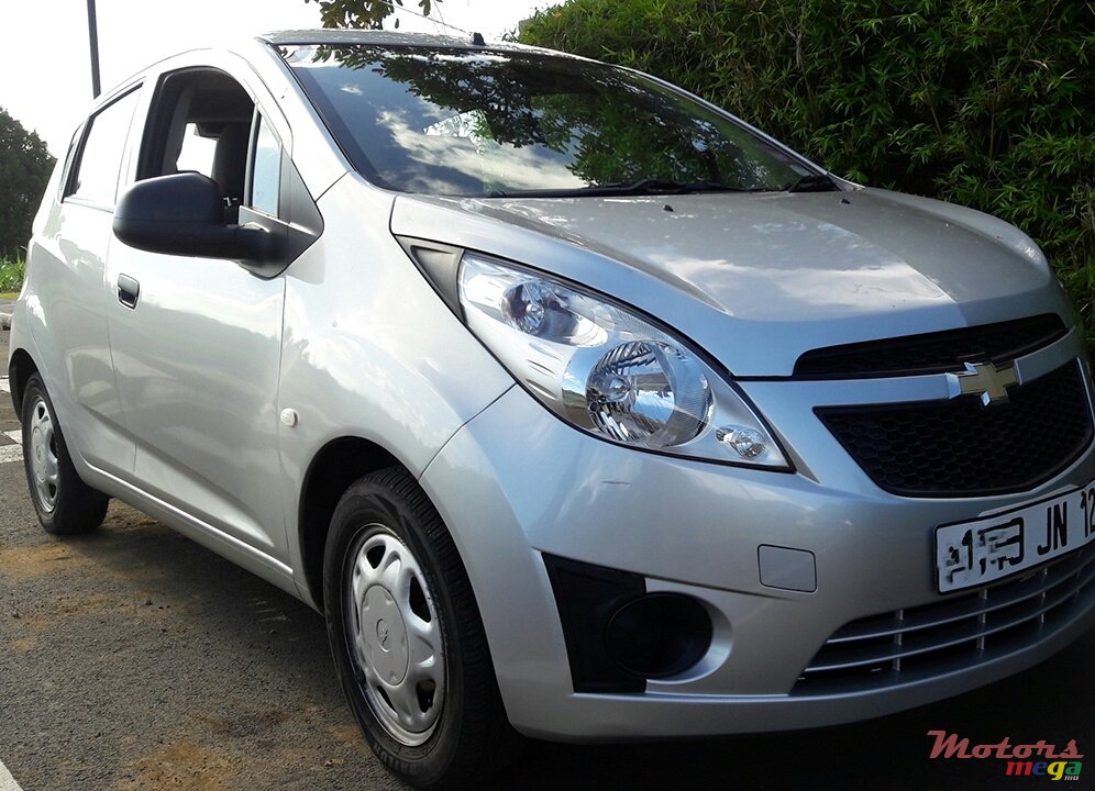 2012' Chevrolet Spark photo #1