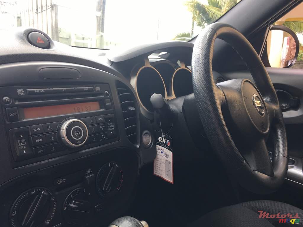 2011' Nissan Juke photo #2