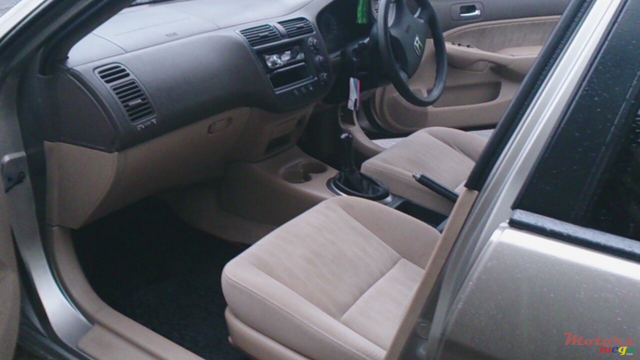 2004' Honda Civic 150i photo #4