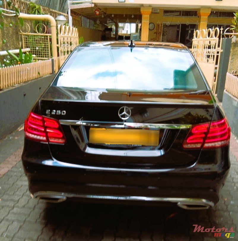 2013' Mercedes-Benz E 250 AMG PACK photo #2