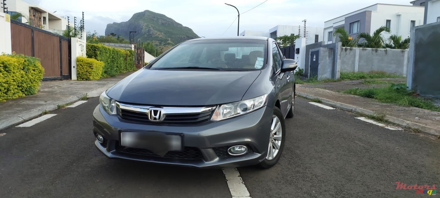 2013' Honda Civic Sedan photo #3