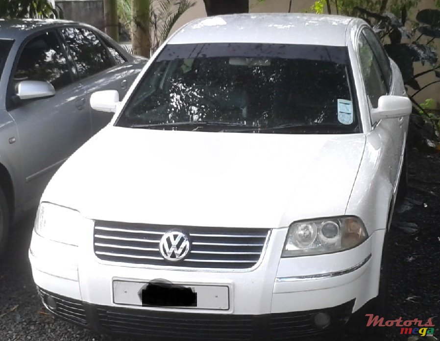 2003' Volkswagen Passat B5 photo #1