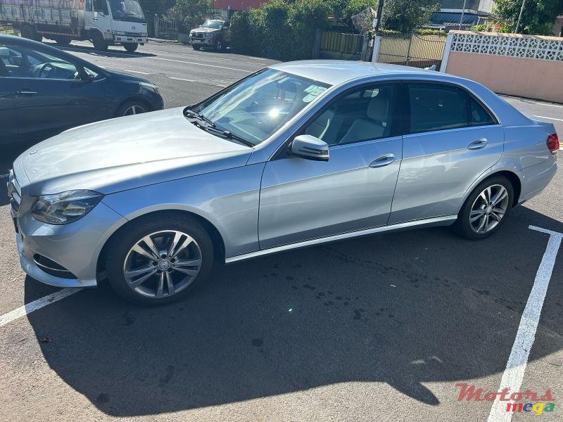 2014' Mercedes-Benz E 200 Avantgarde photo #4