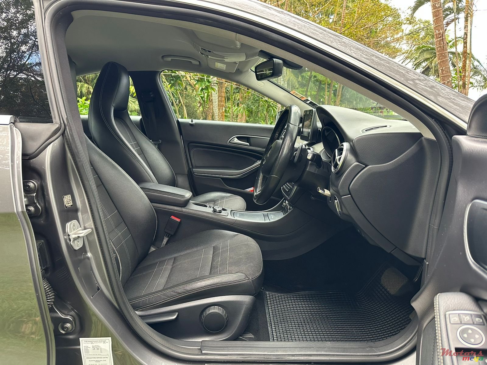 2015' Mercedes-Benz CLA 200 photo #6