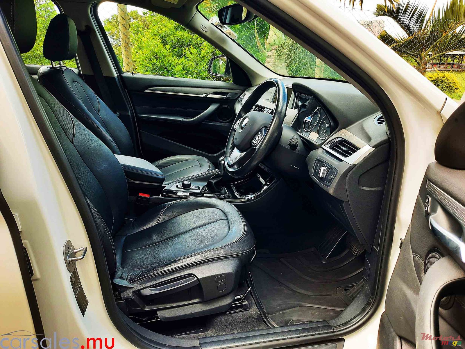 2017' BMW X1 SDRIVE 18i X Line photo #6