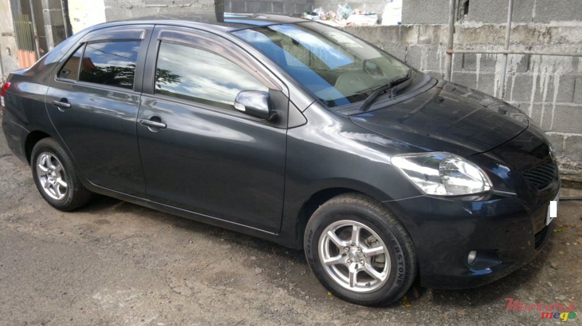 2009' Toyota Belta 1290cc photo #3