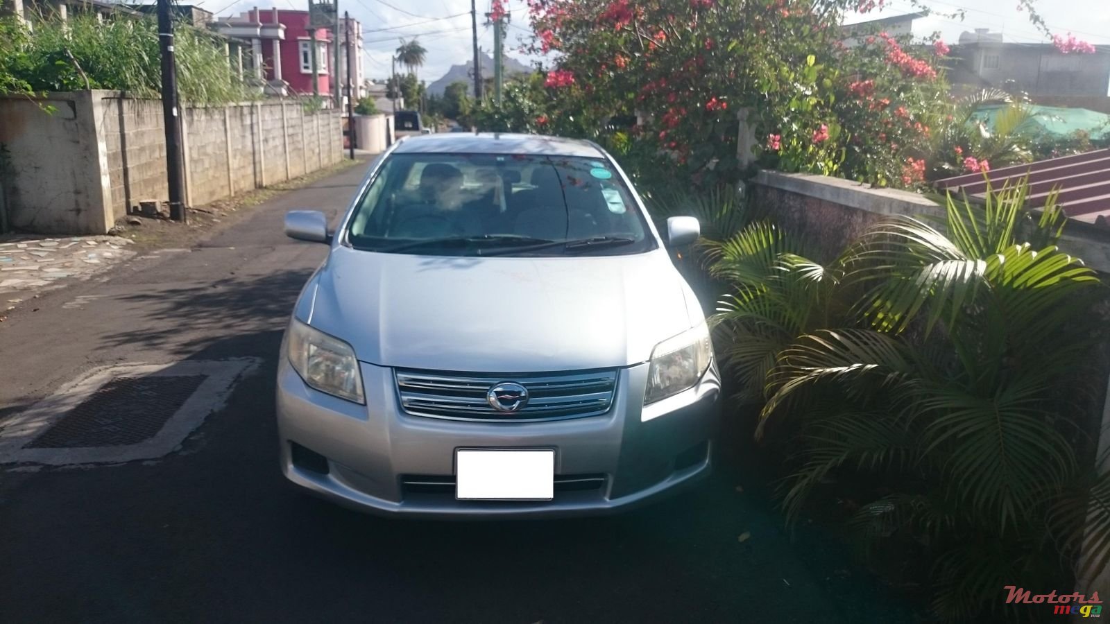 2007' Toyota Corolla Axio photo #1