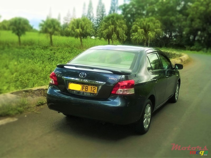 2012' Toyota Yaris Sedan 1.3 photo #1