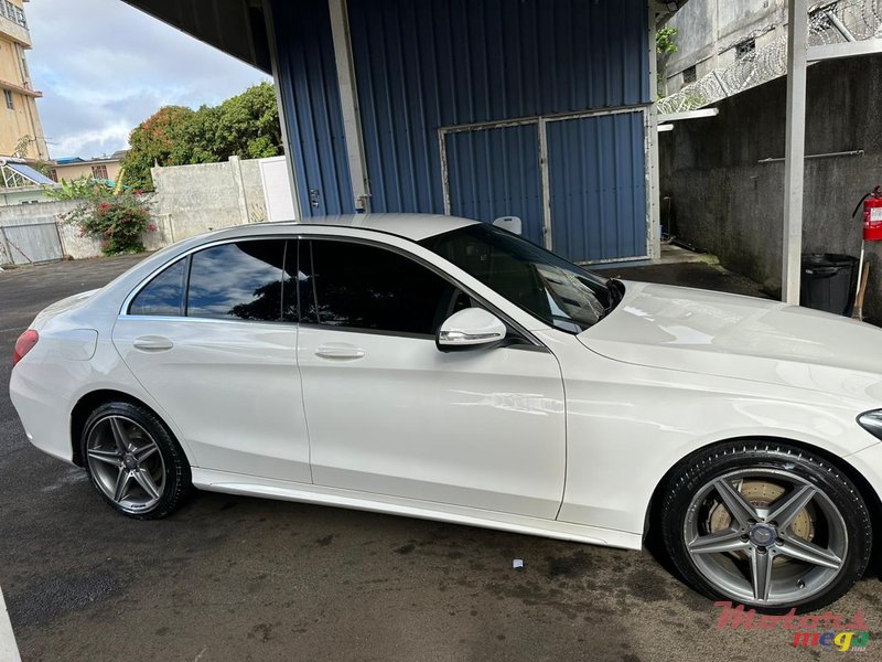 2015' Mercedes-Benz C 180 AMG pack photo #3