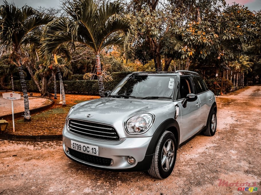 2013' MINI Cooper Countryman photo #1