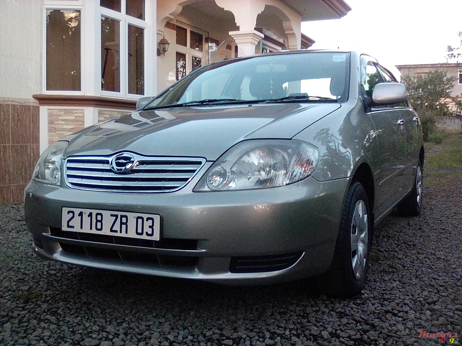 2003' Toyota Corolla photo #1