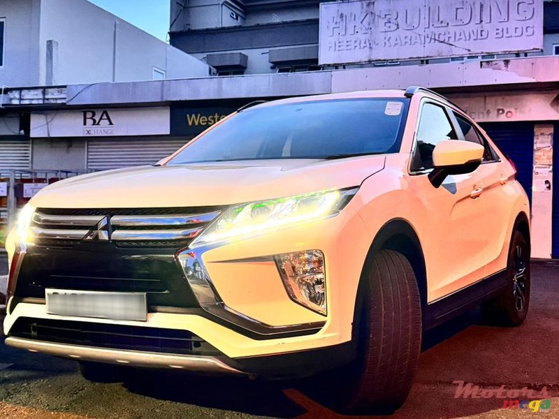 2018' Mitsubishi Eclipse Cross photo #1