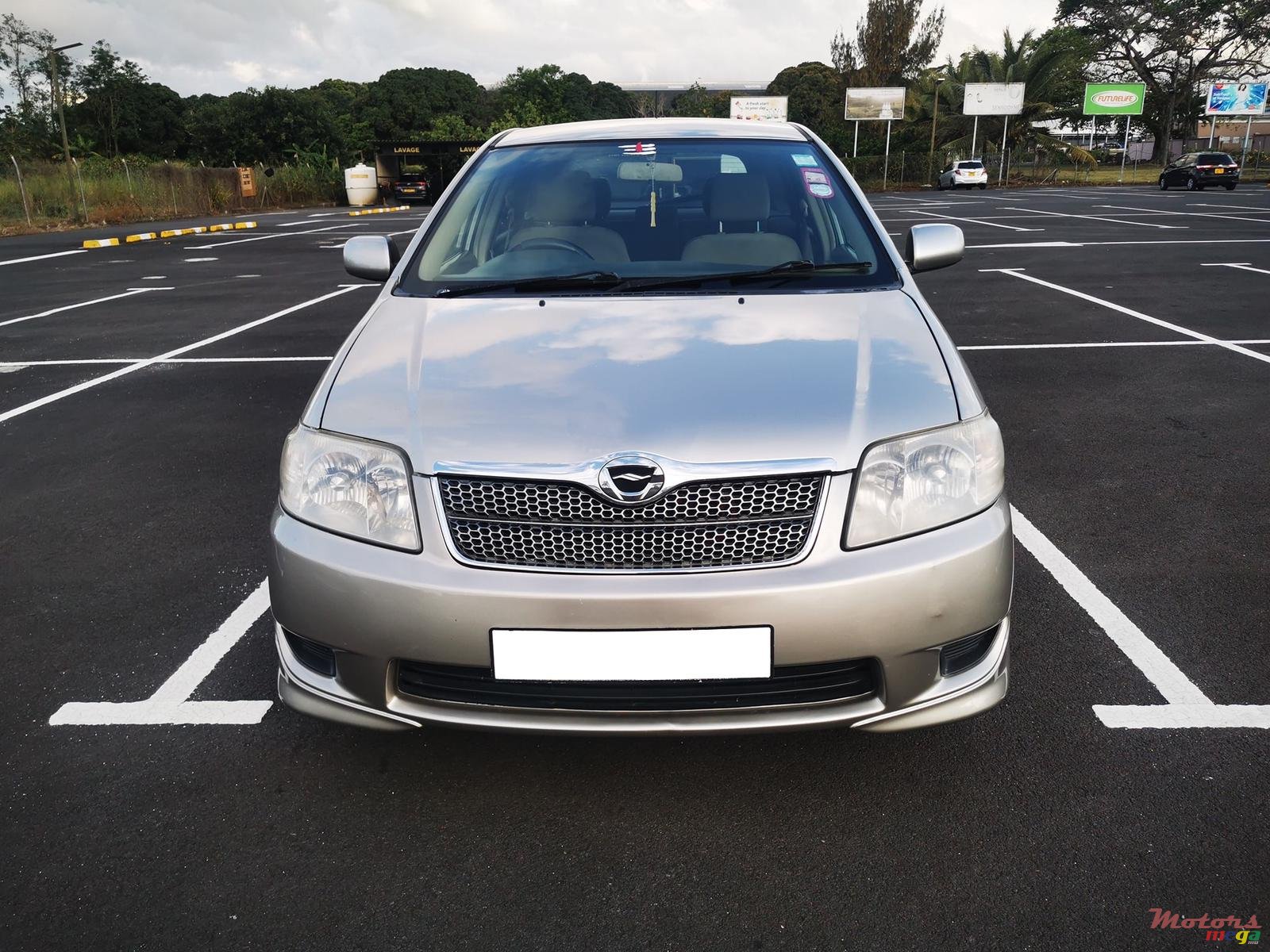 2005' Toyota Fielder photo #1