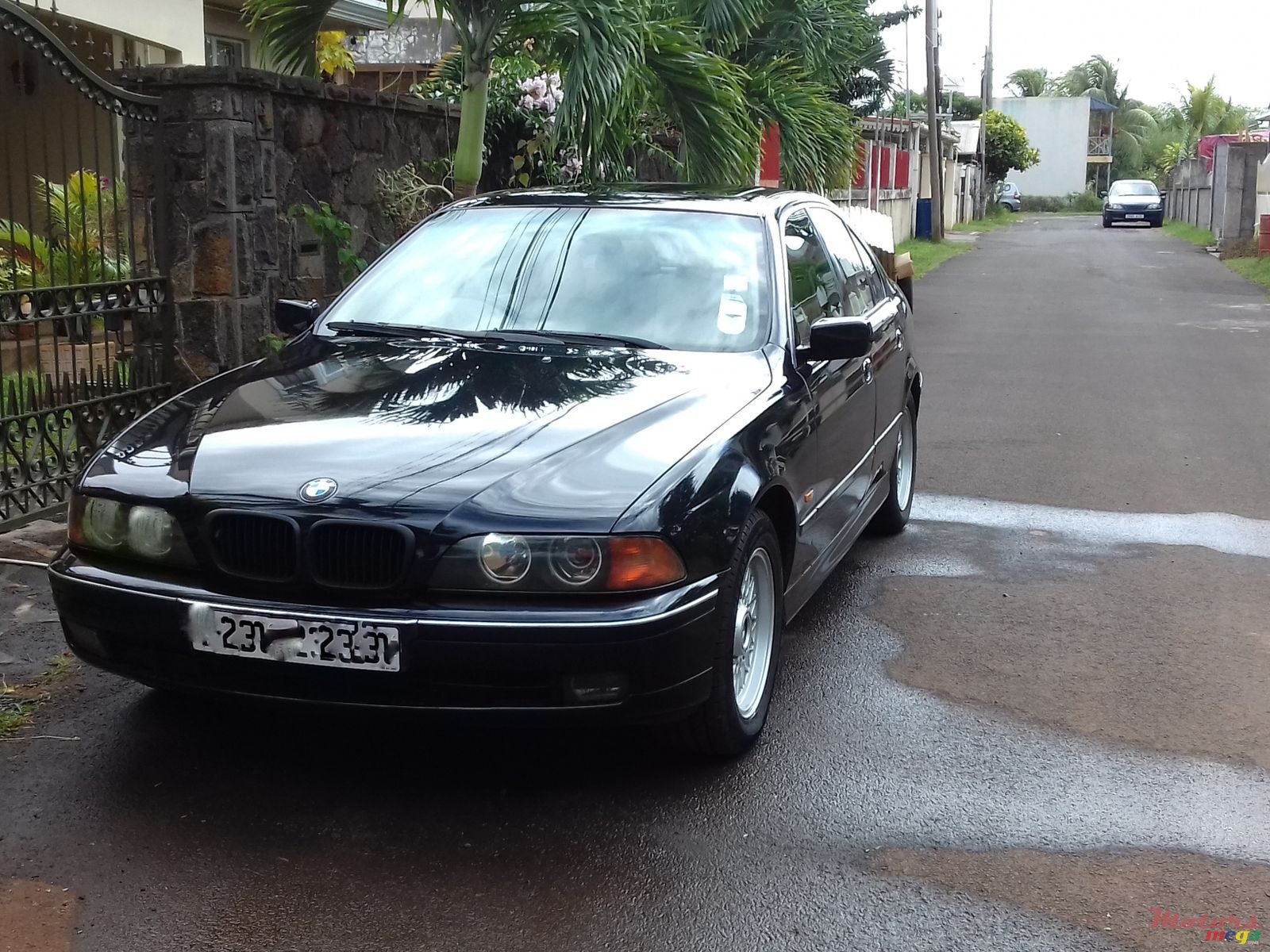 2000' BMW 520 photo #1