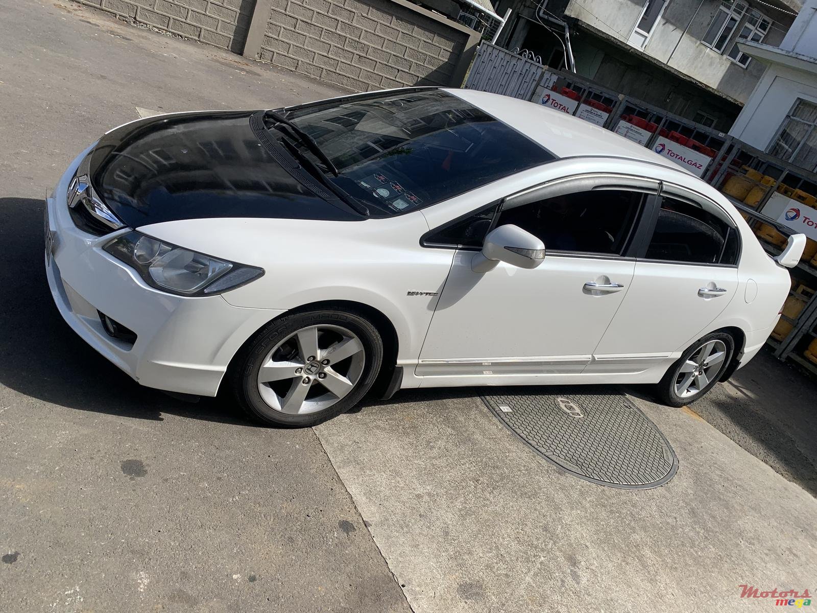 2010' Honda Civic photo #1