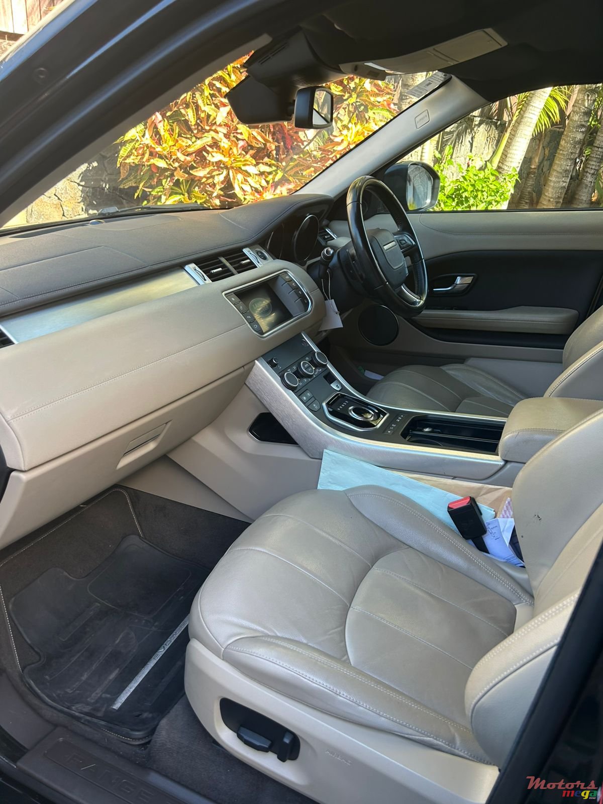 2018' Land Rover Range Rover Evoque photo #5