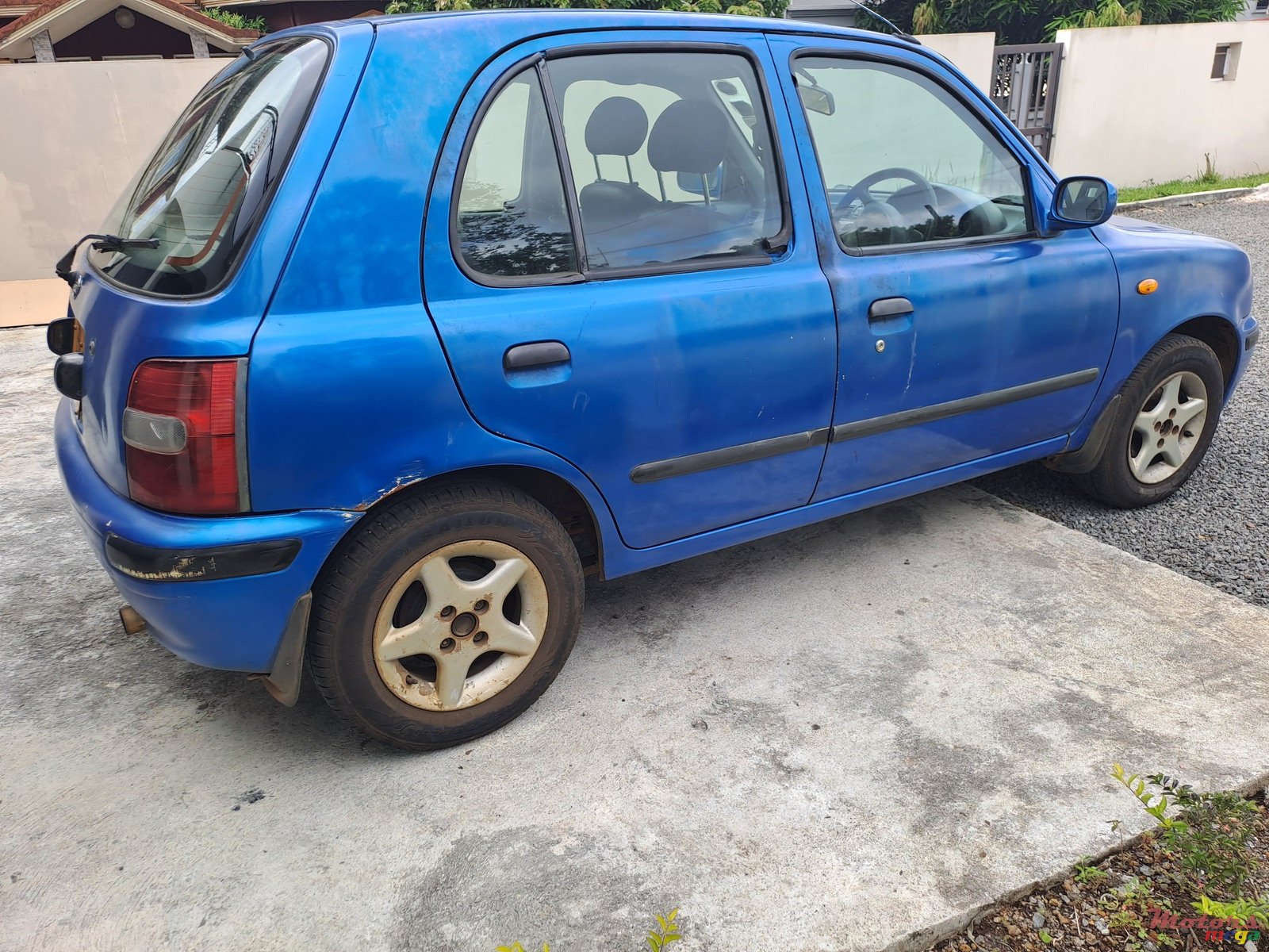 2000' Nissan March photo #1