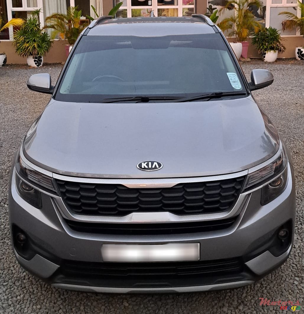 2021' Kia Seltos photo #2