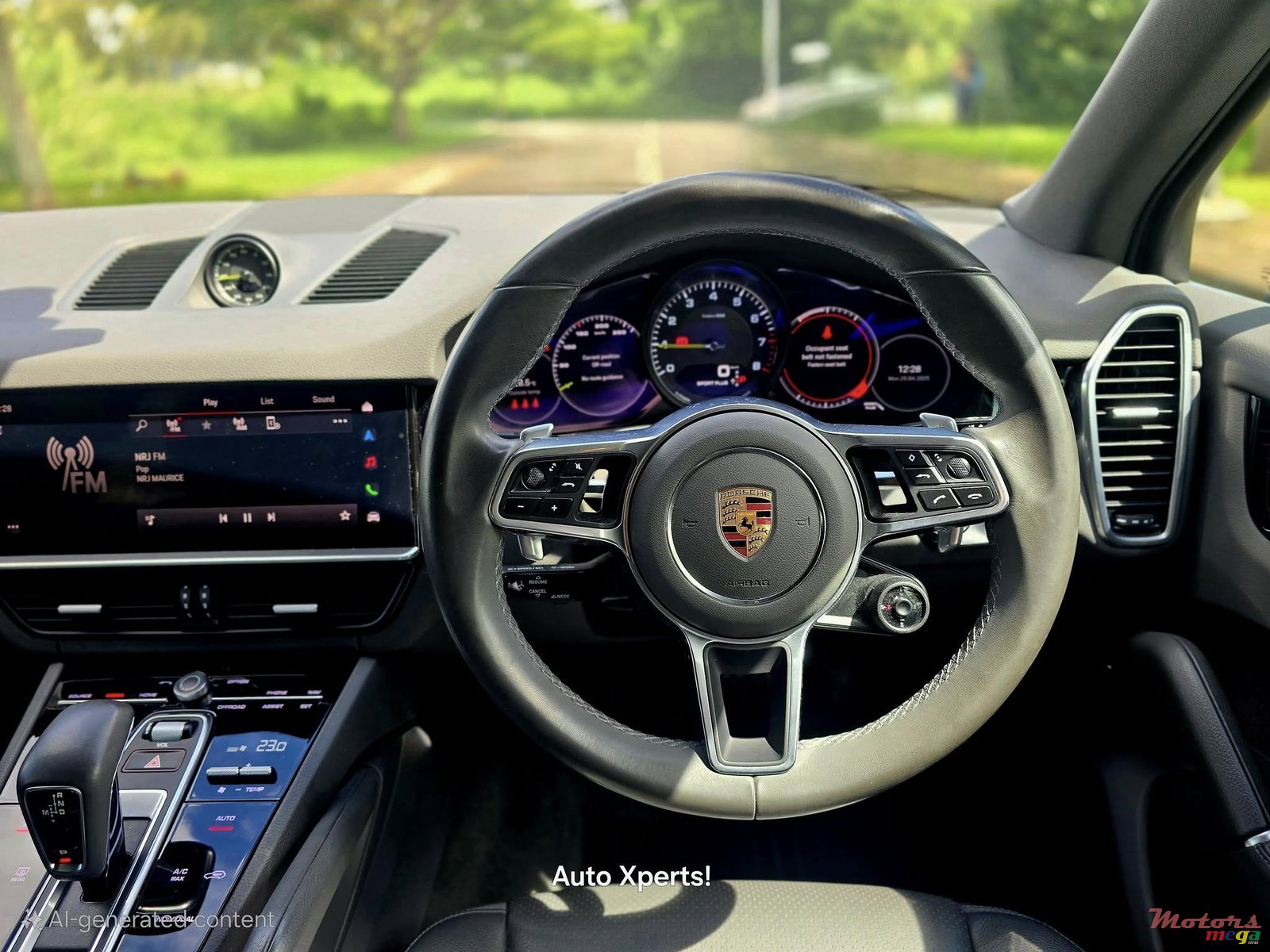 2022' Porsche Cayenne photo #7