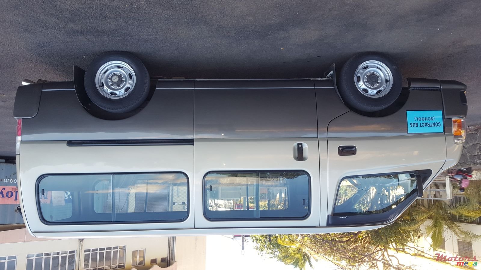 2009' Nissan photo #4