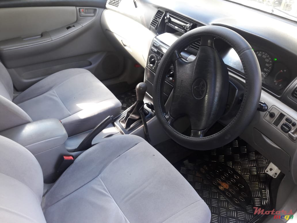2001' Toyota Corolla photo #5