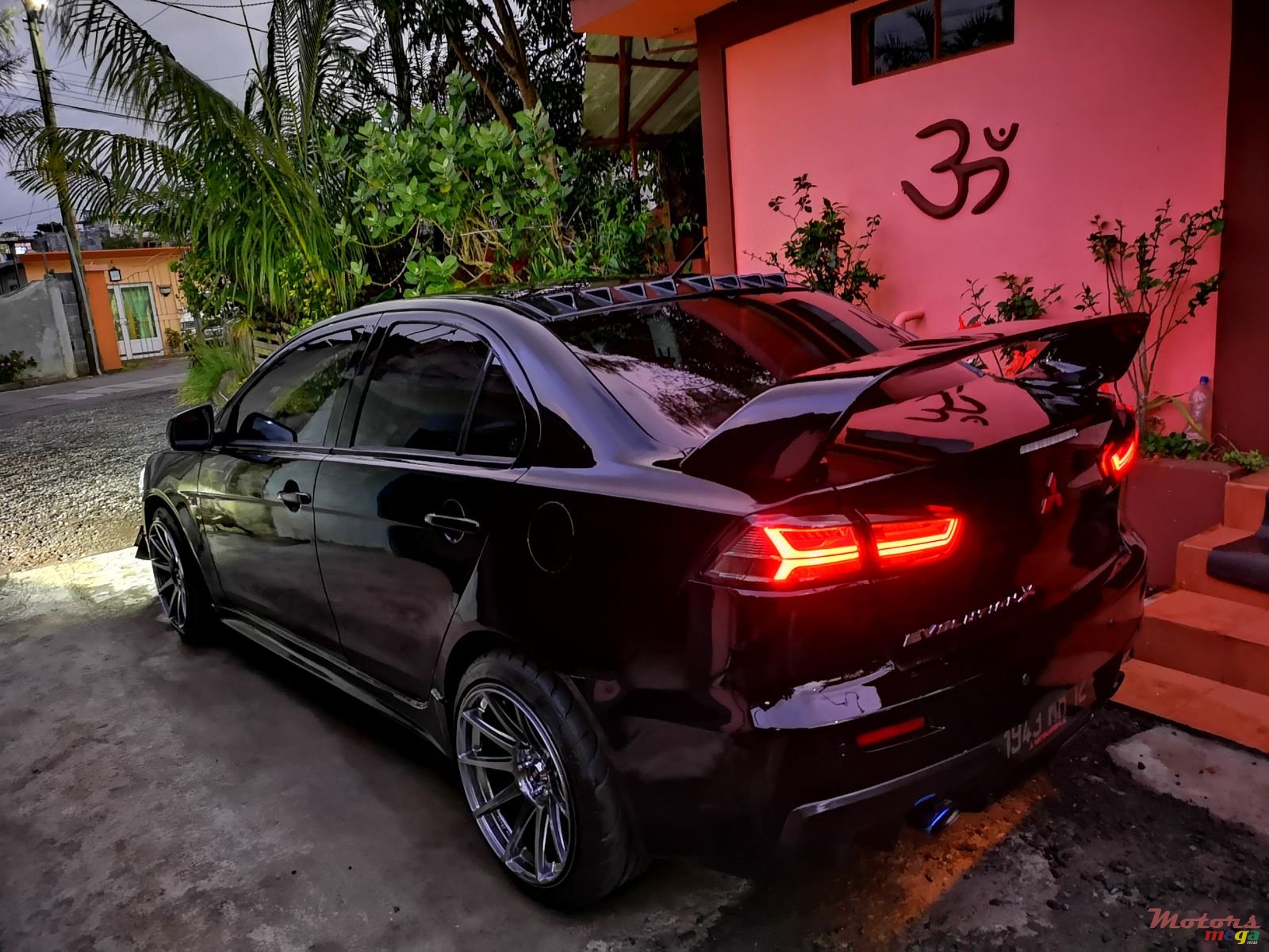 2012' Mitsubishi Lancer X Evo kit photo #1