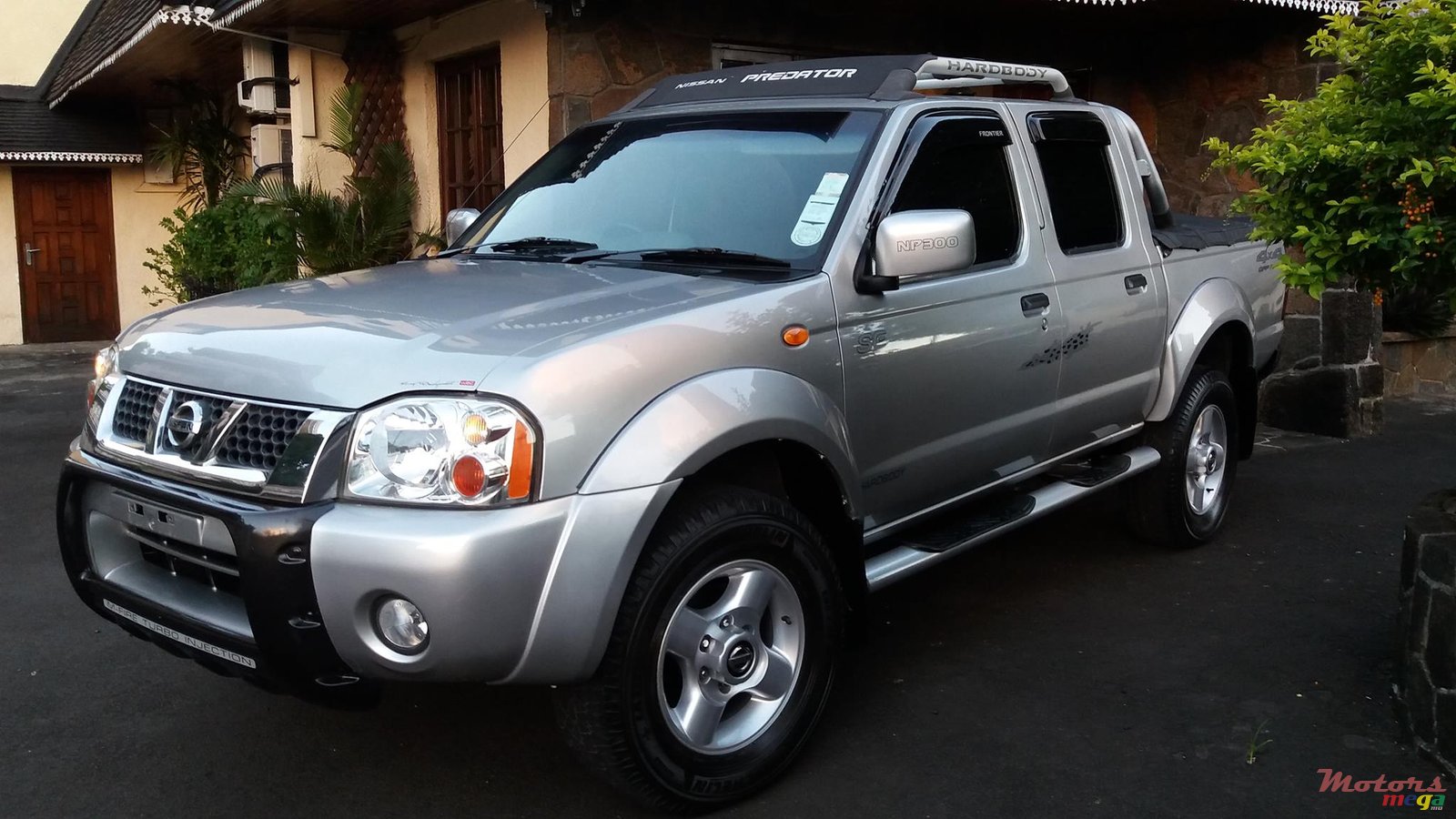 2008' Nissan Hardbody photo #1