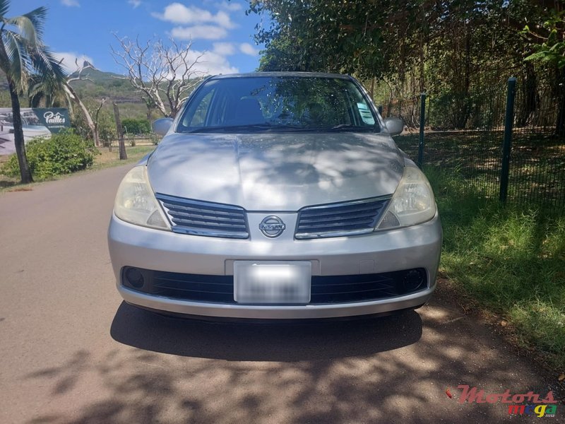 2006' Nissan Tiida photo #3