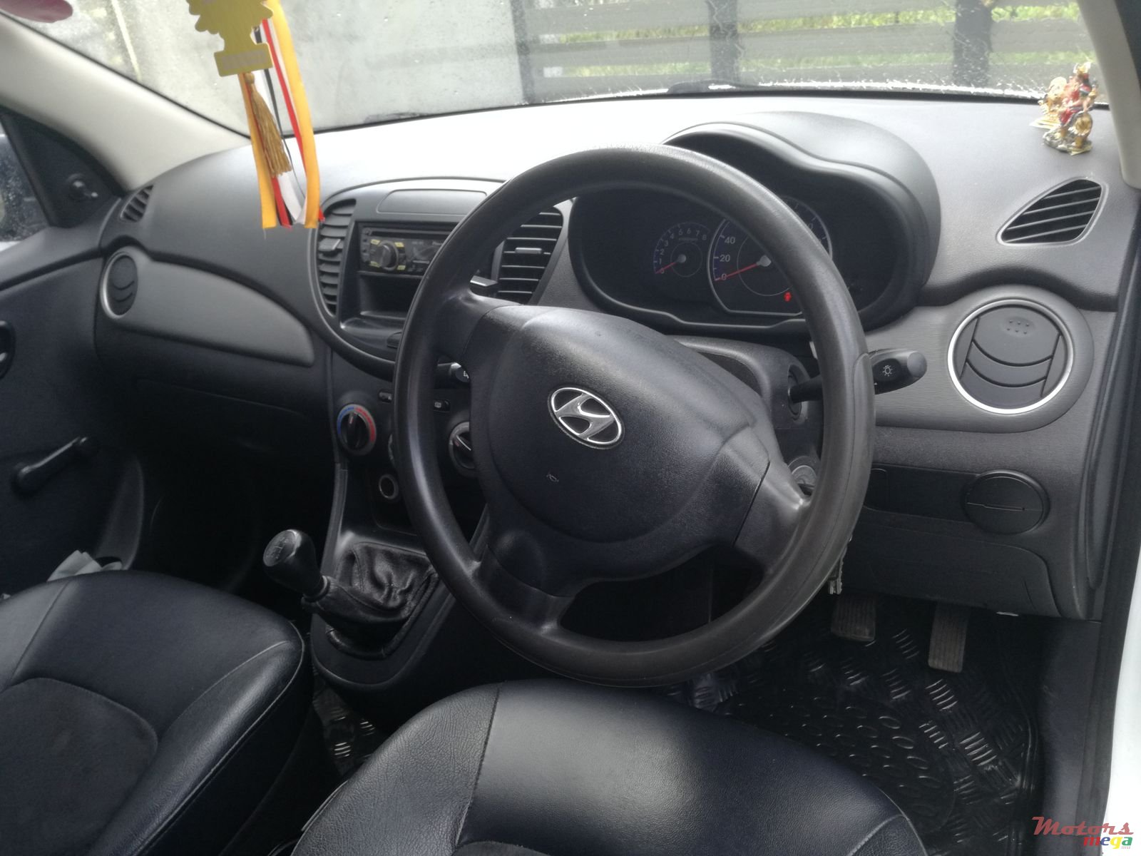 2011' Hyundai i10 1.0 photo #3