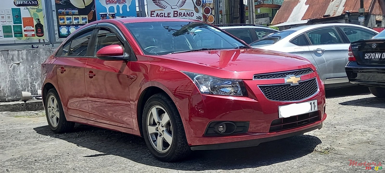 2011' Chevrolet Cruze photo #1