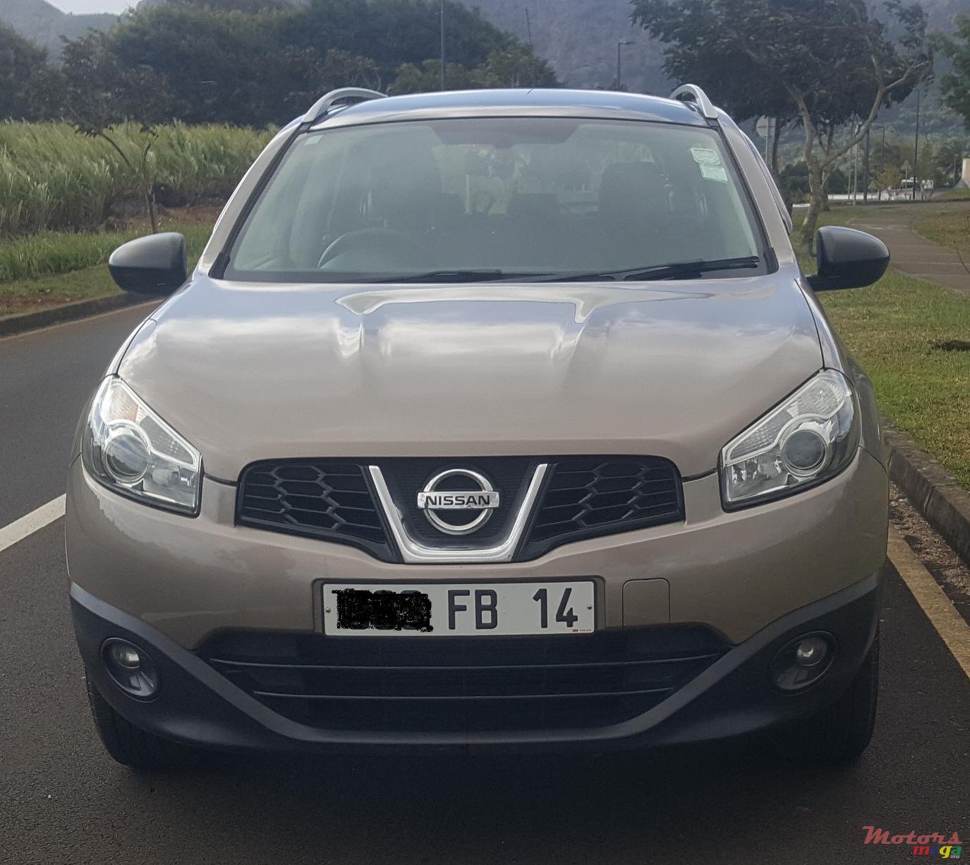 2014' Nissan Qashqai+2 photo #3