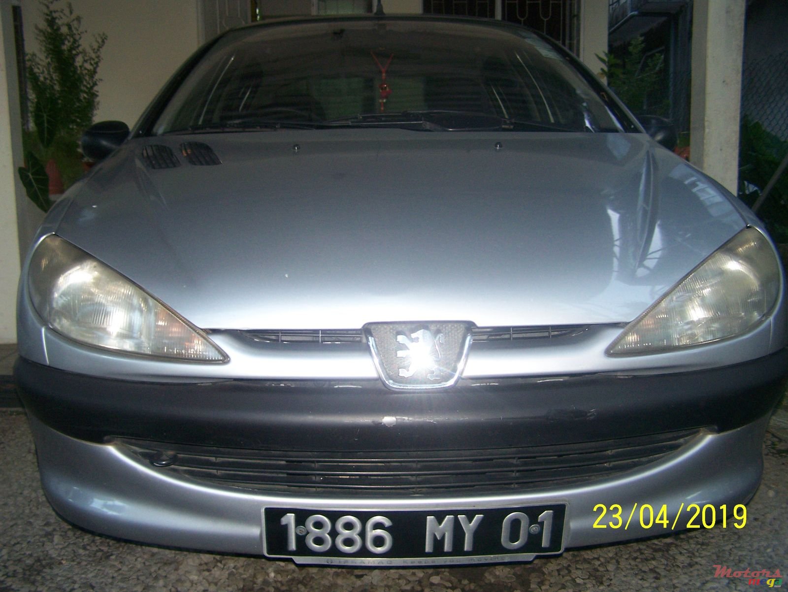 2001' Peugeot 206 None photo #1