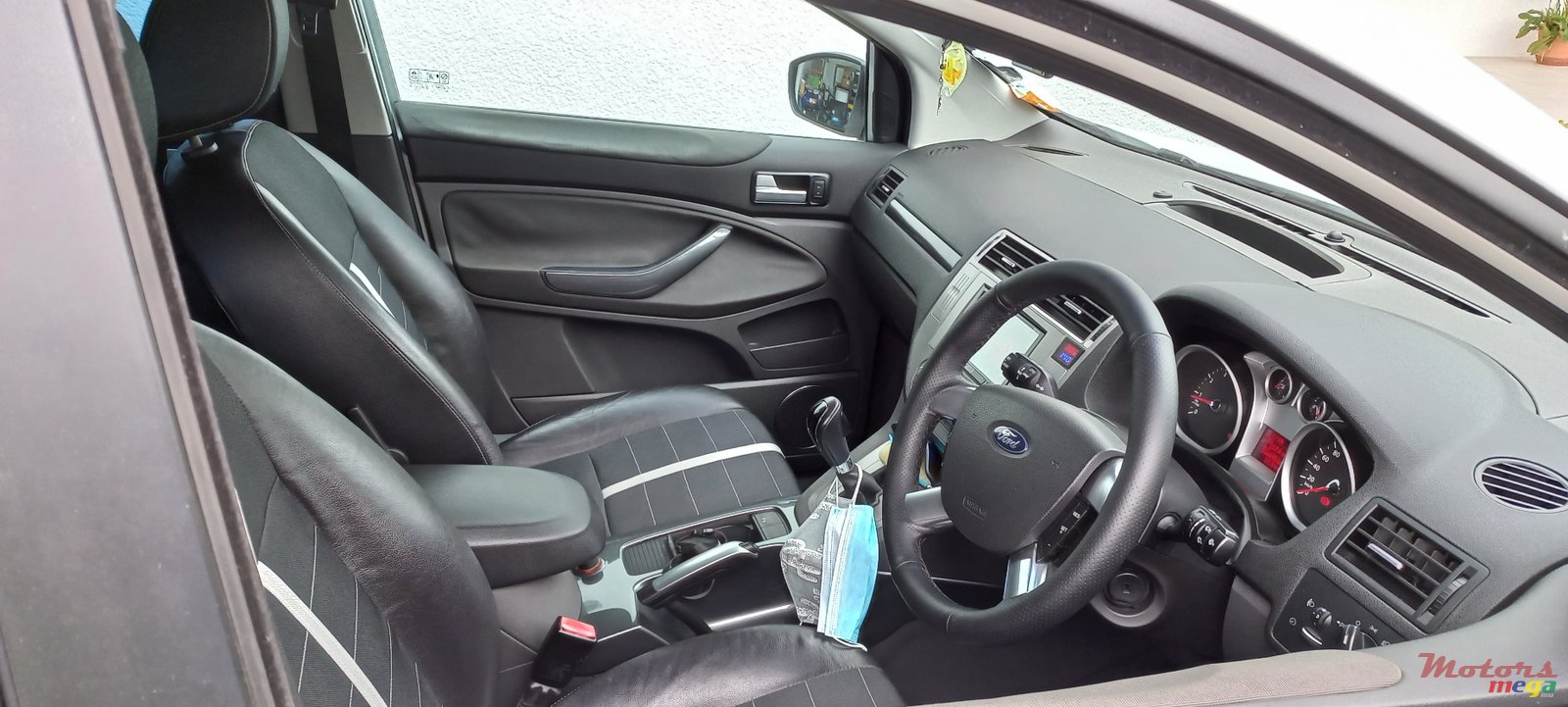 2010' Ford Kuga photo #3