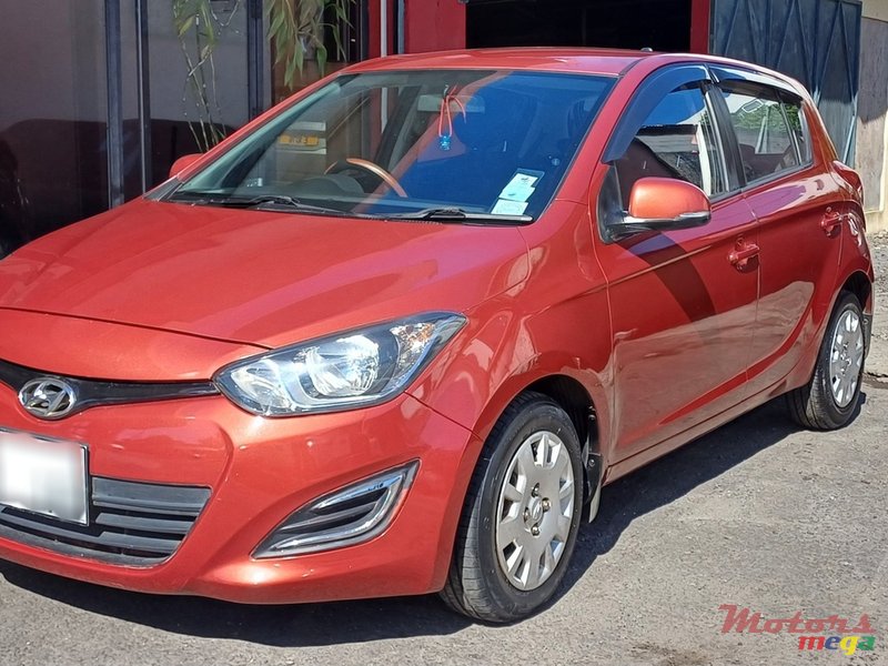 2014' Hyundai i20 photo #2