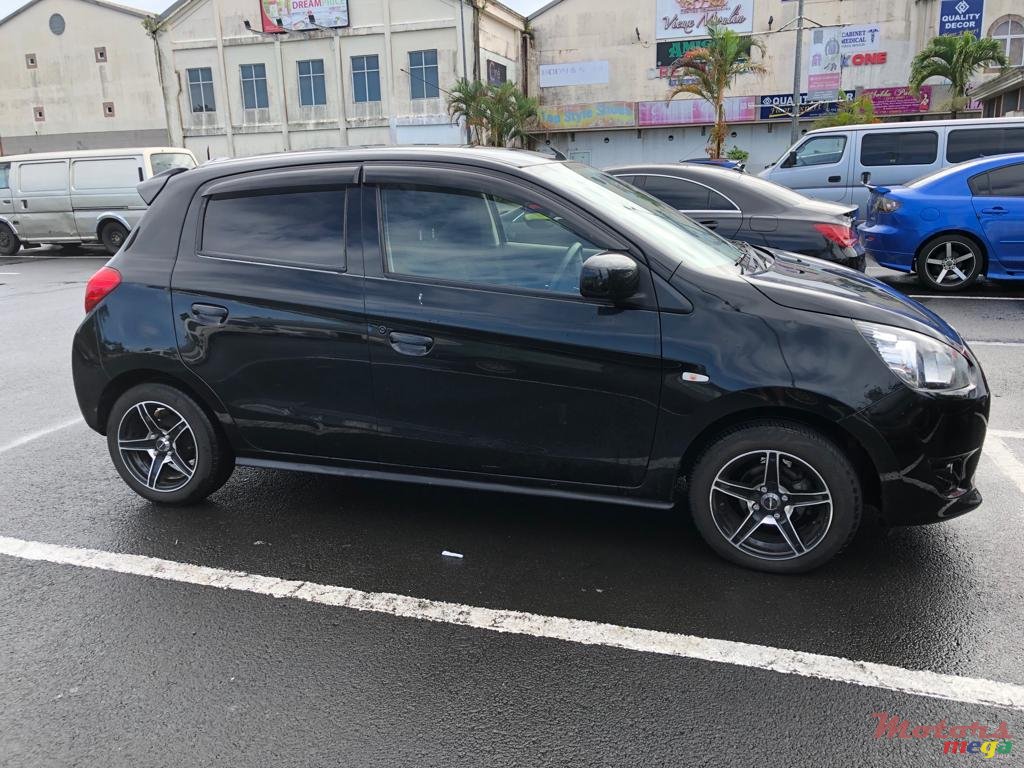 2014' Mitsubishi Mirage photo #1