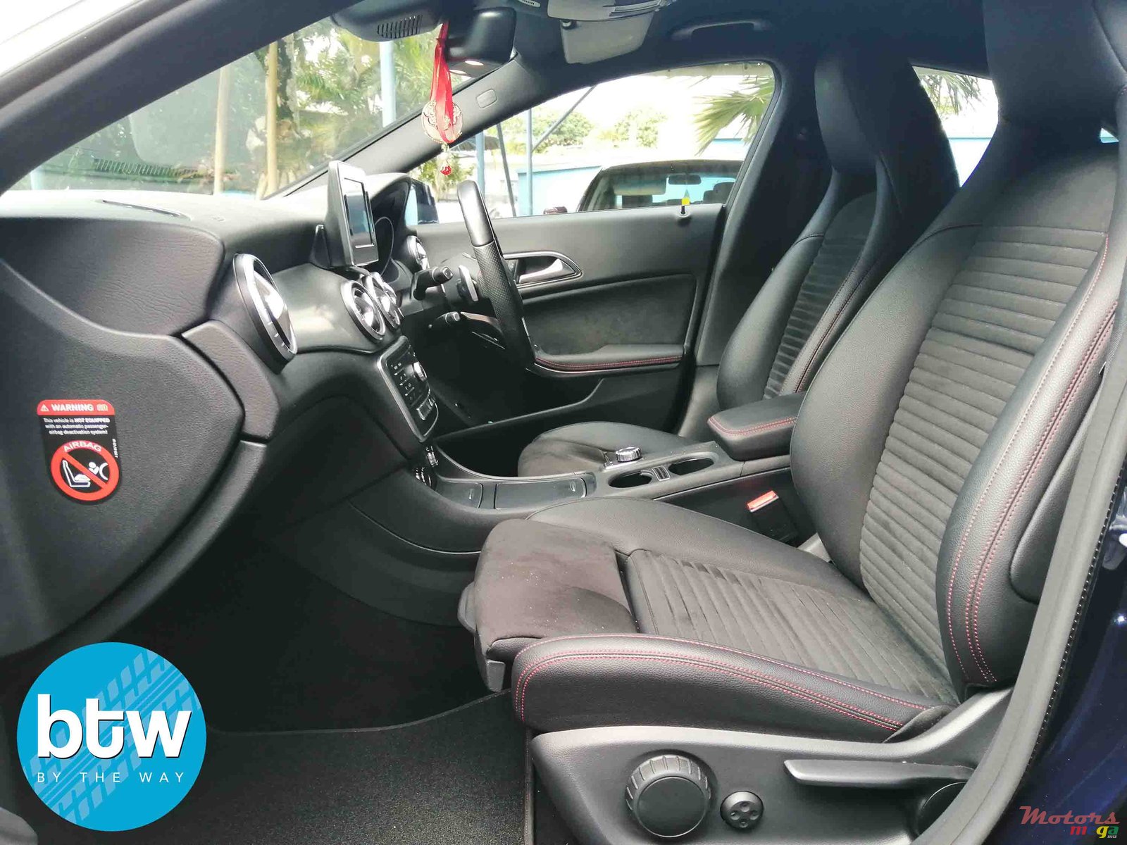 2017' Mercedes-Benz CLA 200 photo #5