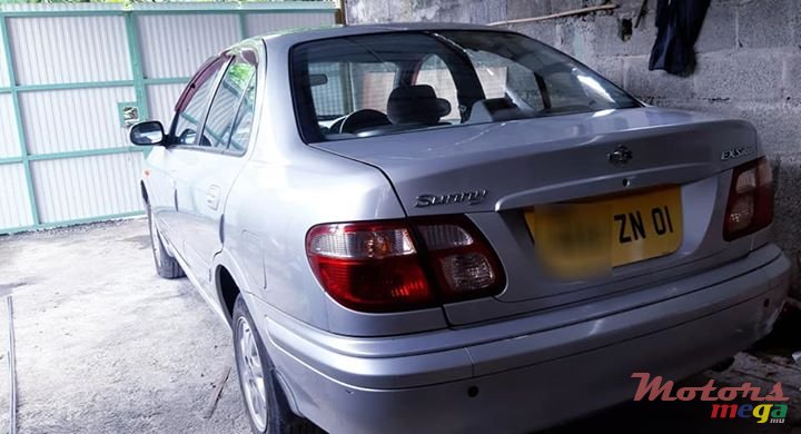 2001' Nissan Sunny photo #1