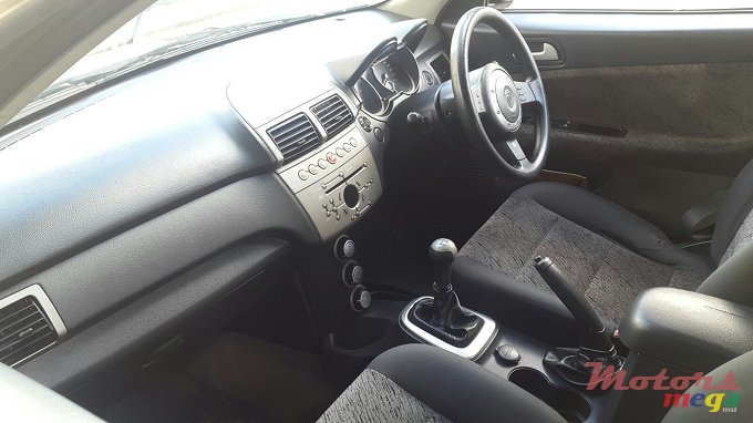 2009' Proton Persona photo #4