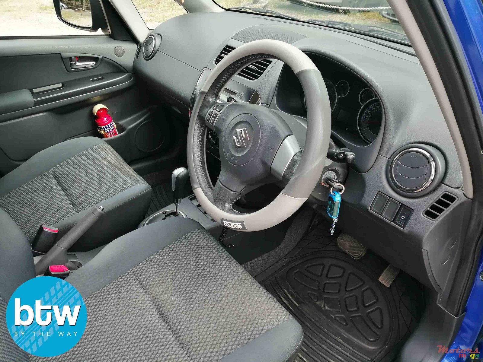 2015' Suzuki SX4 VVT photo #5