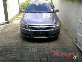2006' Opel Astra H 1.4 photo #1