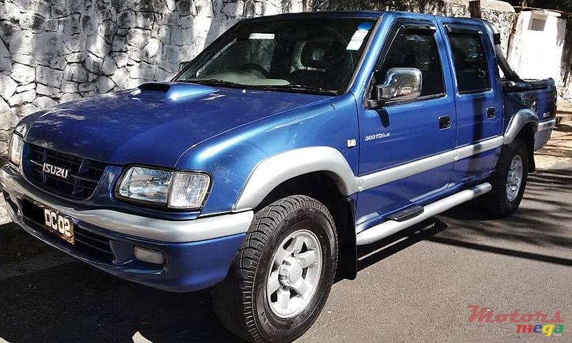 2002' Isuzu KB Series KB 300 TURBO (54227164) photo #1