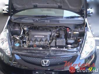 2004' Honda photo #1