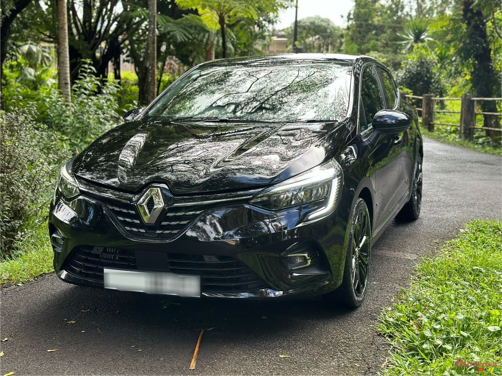 2021' Renault Clio V for sale. Curepipe, Mauritius