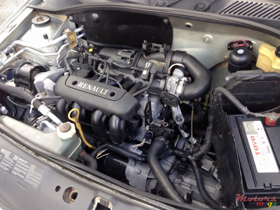 2000' Renault Clio no photo #7