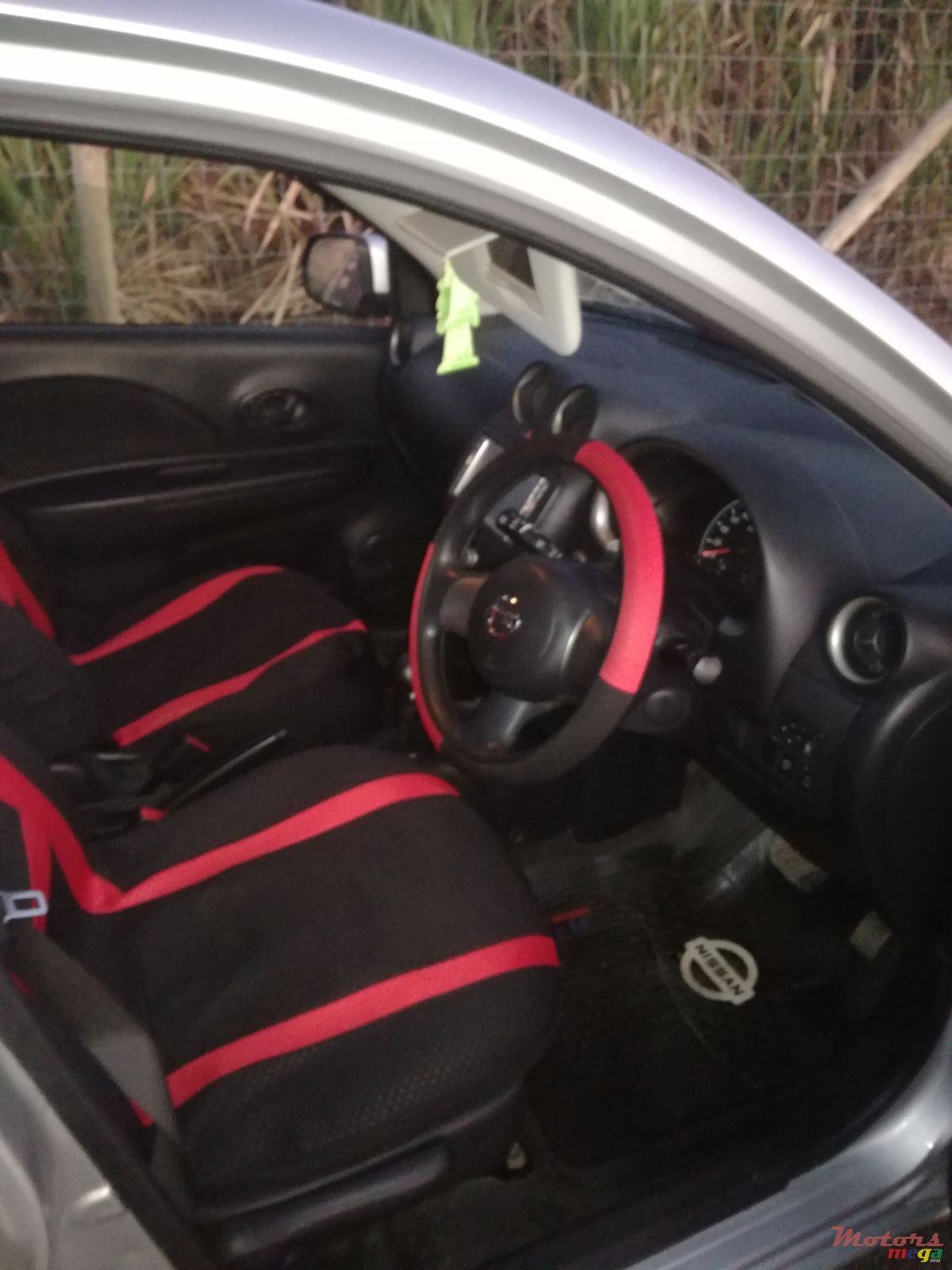 2011' Nissan March photo #5