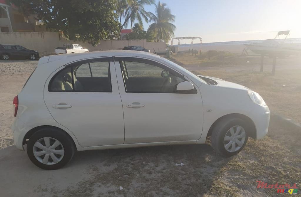 2013' Nissan March photo #3