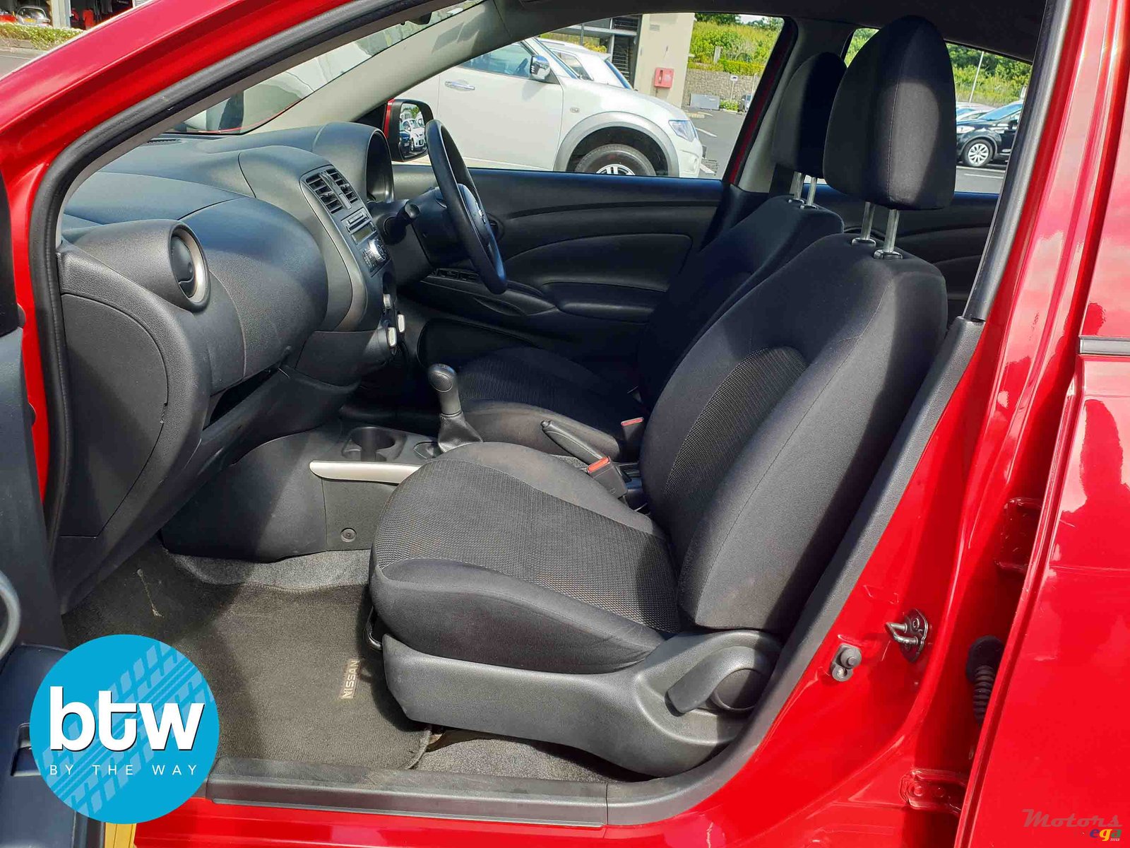 2014' Nissan Almera photo #3