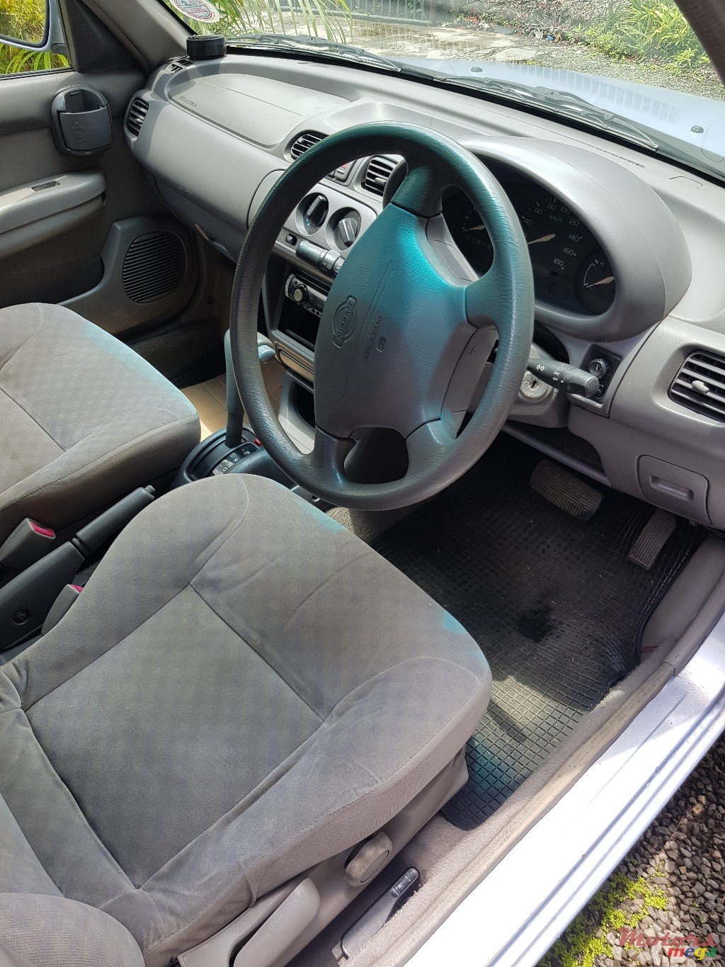 2001' Nissan March photo #5