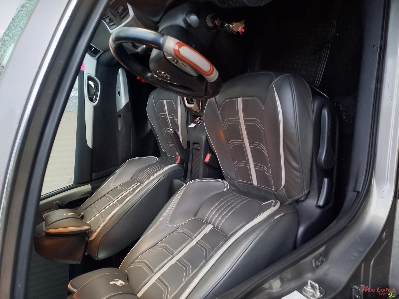 2013' Nissan Sentra photo #5