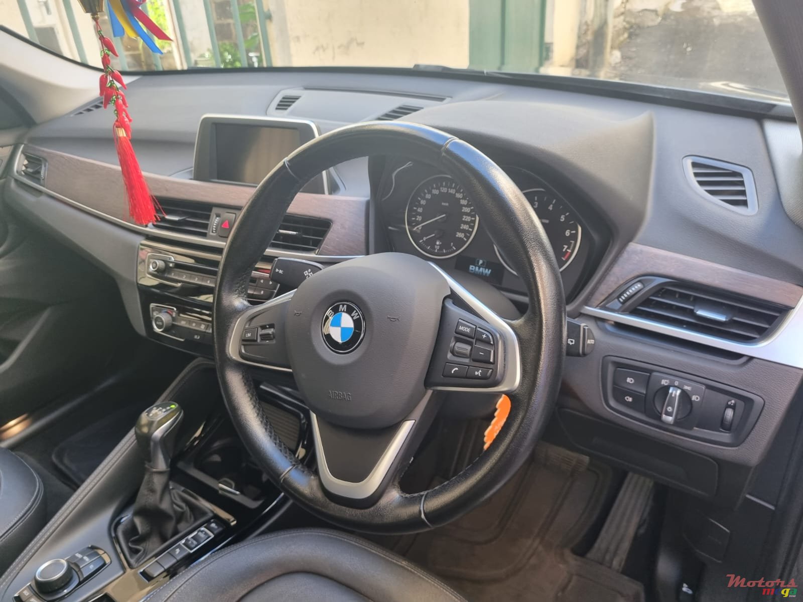 2017' BMW X1 photo #2